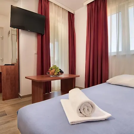 Bona * Neum